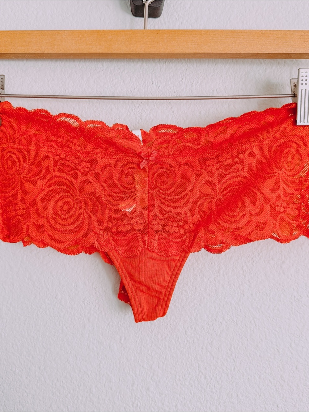 Victoria’s Secret | PINK Red Lace Extra Low Rise Cheekster. Size Small